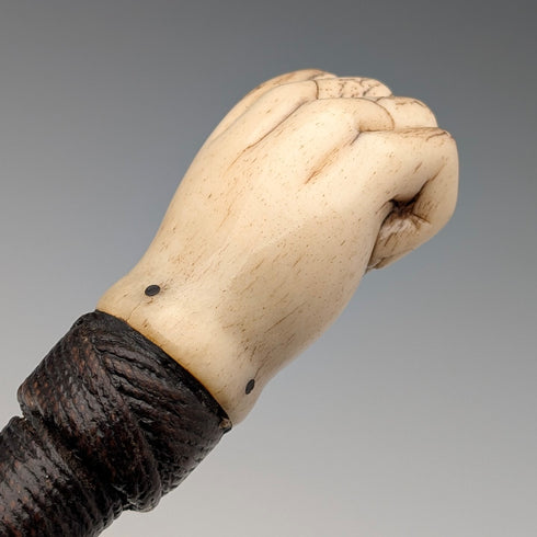 英国アンティーク ボーン製 握りこぶし型丸ハンドル ステッキ 杖 85cm