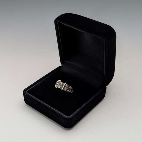 British vintage Victorian design sterling silver ring (size 8-9)