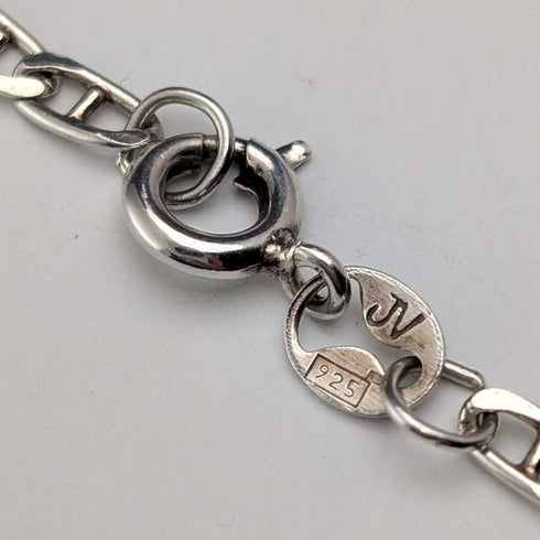 1977 British sterling silver jubilee ingot pendant and sterling silver chain, total weight 22g, WJ Co.