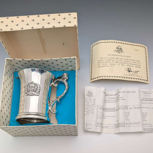 1977年 英国エリザベスⅡ世 戴冠25周年ジュビリー 純銀製マグカップ 305g Birmingham Mint 箱・説明書付き 極美品