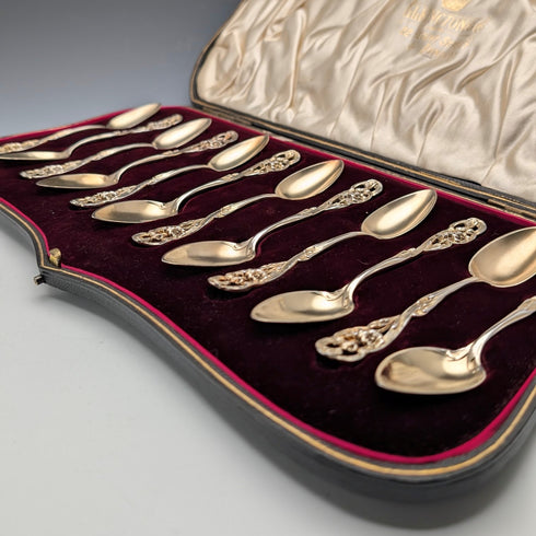 1900 British antique gold plated sterling silver tea spoons set of 12, total 218g, case included, George Bedingham