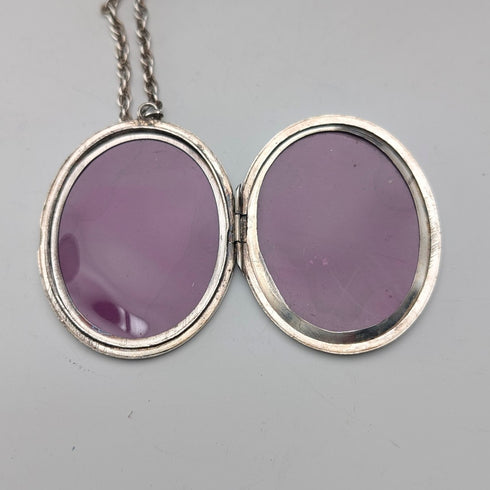 1975 年英國復古純銀大號盒式吊墜配純銀項鍊,共重 29.5 克,盒裝,Nathan Brothers