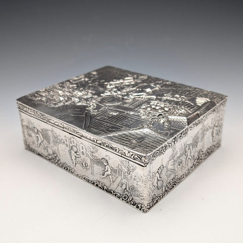 1912 年英國古董純銀大盒子,帶有精細裝飾,444 克 George Bedingham 狀況極佳