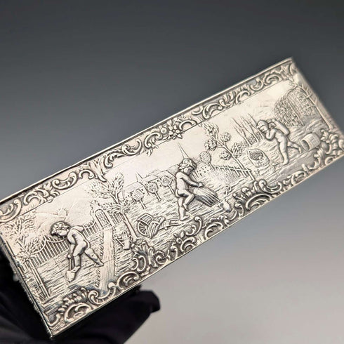 1912 British antique sterling silver large box with detailed decoration 444g George Bedingham Very good condition
