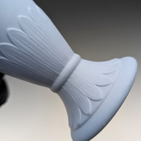 英国ヴィンテージ ウェッジウッド ジャスパーウェア製 花瓶 一輪挿し ペールブルー