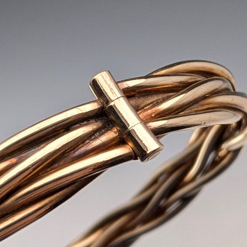 英國復古 10ct 軋金手鐲,搭配扭曲設計