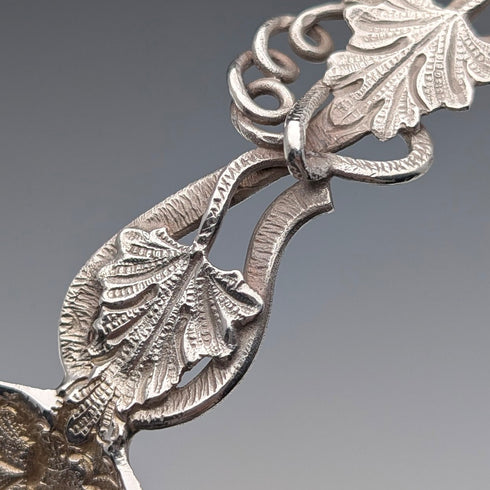 1971 British Vintage Sterling Silver Tea Caddy Spoon 27g Grape Decoration MK