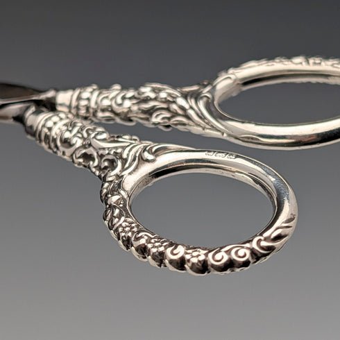 1902年 アンティーク 純銀製ハンドル裁縫ハサミ 3点セット Levi&Salaman