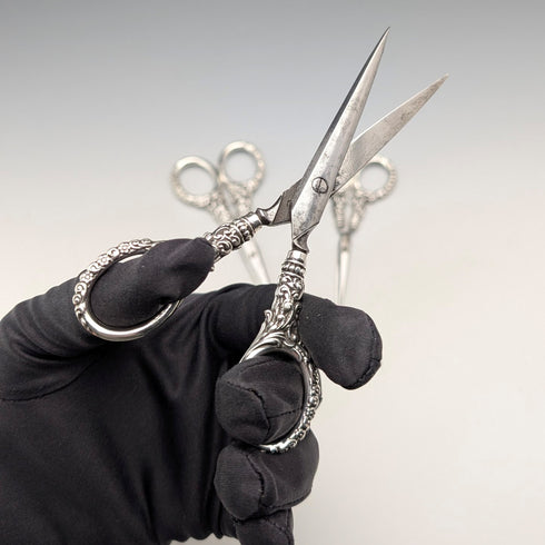 1902年 アンティーク 純銀製ハンドル裁縫ハサミ 3点セット Levi&Salaman