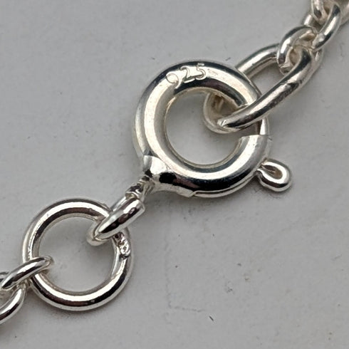 1977 年英國純銀禧年錠吊墜和純銀鍊,總計 19.3 克 RPB