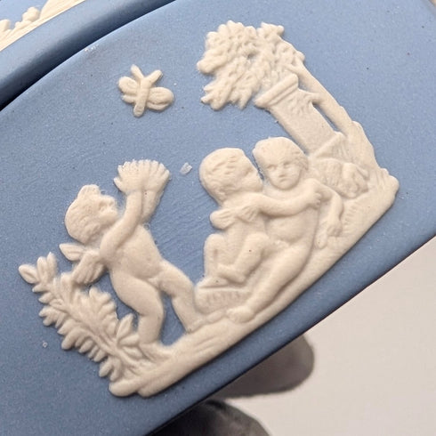 英国ヴィンテージ ウェッジウッド ジャスパーウェア製 ボックスペア ペールブルー