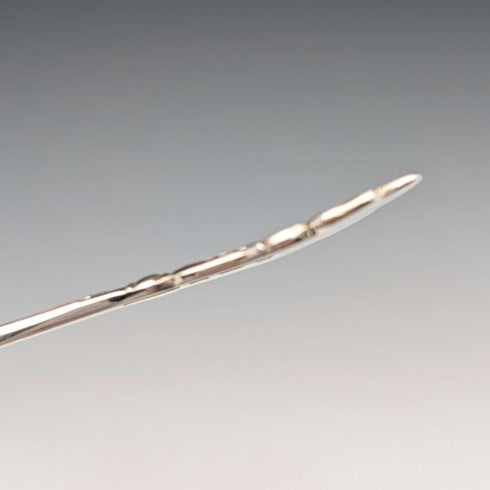 1982 British vintage sterling silver tea caddy spoon 13g with clover decoration JB Chatterley