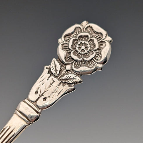 1982 British vintage sterling silver tea caddy spoon, 13g, rose decoration, JB Chatterley