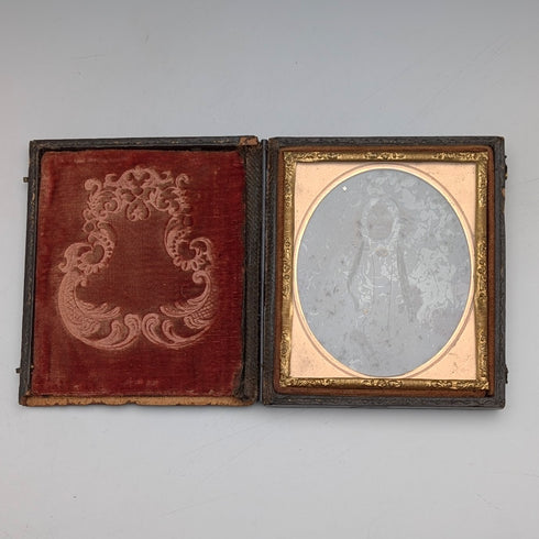 アンティーク レザー張りケース入り ダゲレオタイプ ペア