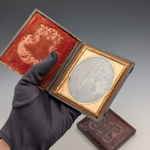 アンティーク レザー張りケース入り ダゲレオタイプ ペア