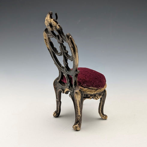 1920年代 アンティーク 真鍮製 椅子型 懐中時計ホルダー ボルドーベロアシート