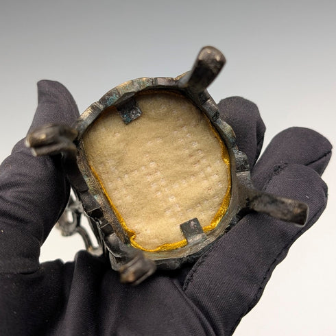 1920年代 アンティーク 真鍮製 椅子型 懐中時計ホルダー イエロー刺繍シート