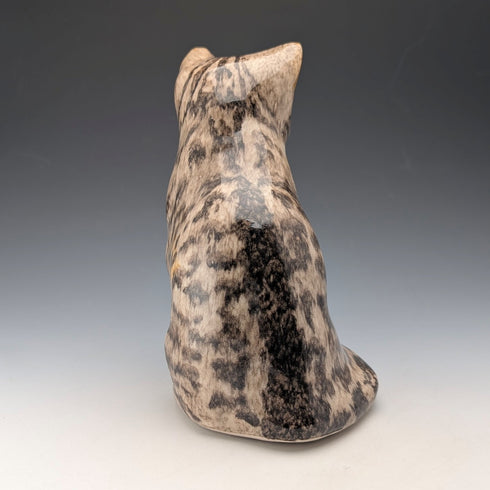 英国ウィンスタンレイ ケンジントンキャット キジトラ 陶器製フィギュリン(サイズ2)