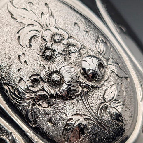 1860 British antique sterling silver stemmed cup 153g James Beebe