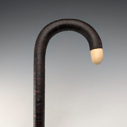 英国アンティーク ボーン装飾 曲がりハンドル 革巻き鉄芯シャフト ステッキ 杖 89cm