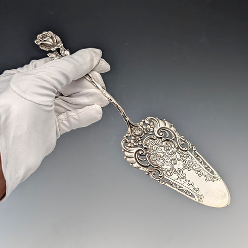 Vintage Continental Silver Rose Decorated Pastry Server 40g