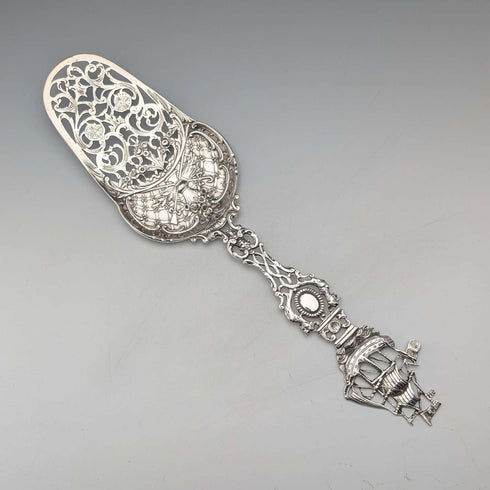 Vintage Continental Silver Sailboat Openwork Decorated Pastry Server 83g