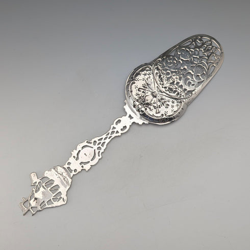 ヴィンテージ コンチネンタルシルバー製 帆船透かし装飾 ペストリーサーバ 83g