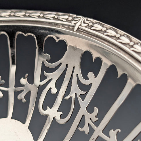 1910 British antique sterling silver small pedestal dish pair, total weight 104g Mappin & Webb