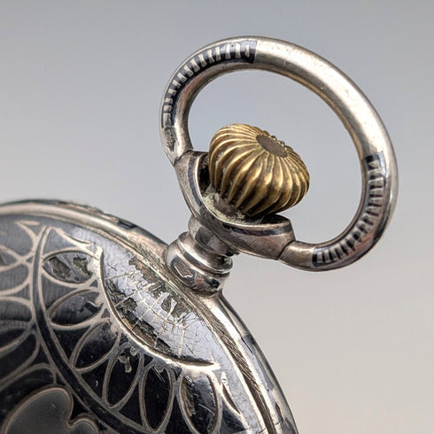 アンティーク スイス製 無銘 懐中時計 銀側ニエロ装飾 薄型ハンターケース 動作良好