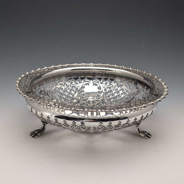 1911年 英国アンティーク ピアス装飾 純銀製 脚付きフルーツボウル 436g Goldsmiths&Silversmiths