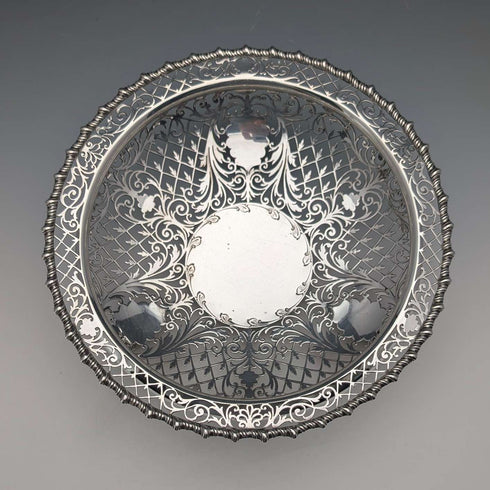 1911 年英國古董穿孔耳環純銀帶腳水果碗 436 克 Goldsmiths&Silversmiths