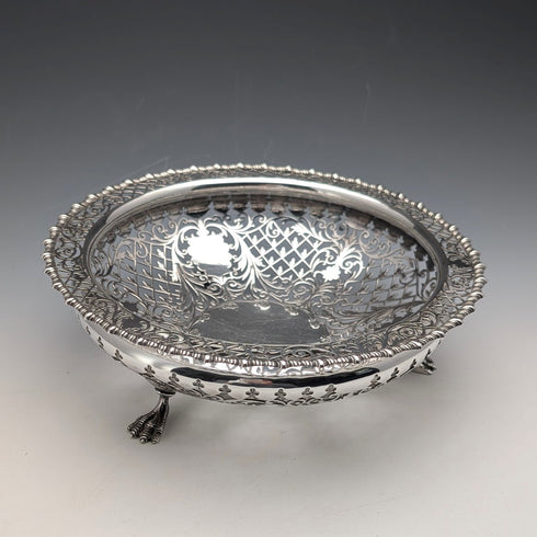 1911 British antique pierced earrings sterling silver footed fruit bowl 436g Goldsmiths&Silversmiths