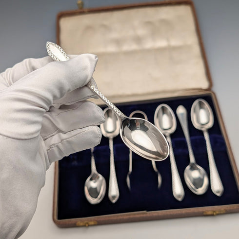 1910 British antique sterling silver tea spoons and sugar tongs set, 6 pieces, 100g, case included, Joseph Rodgers & Sons