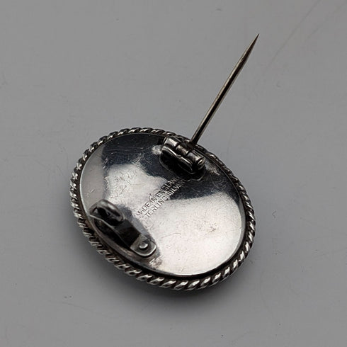 英国ヴィンテージ 純銀製 蝶の羽による2人の女性 オーバルブローチ