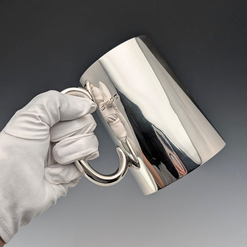 1936年 英国ヴィンテージ 純銀製 パイントマグ 296g Henry Hodson Plante