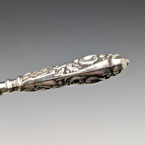 1904 British antique pure silver handle shoehorn by Joseph Gloster