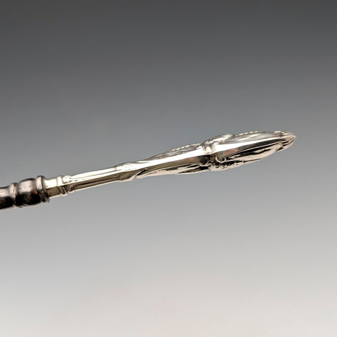 1905 British antique pure silver handled shoehorn by Henry Matthews