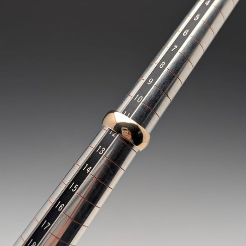 1962年 英国ヴィンテージ ジュエリー K9ゴールドリング 6.2g(11.5号) 指輪