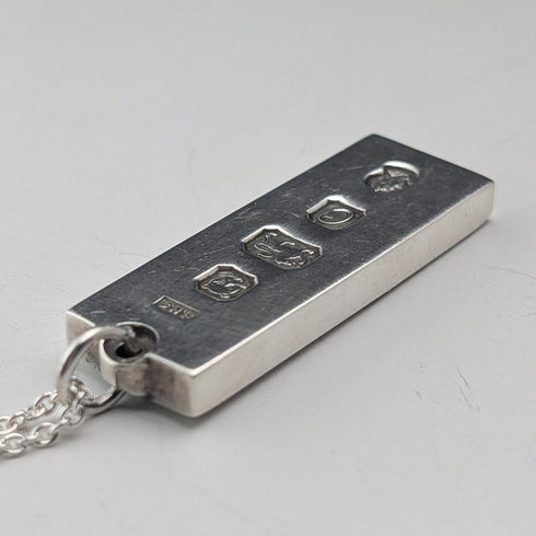 1977年英國純銀禧年錠吊墜,34.6克,搭配純銀項鍊,SHS