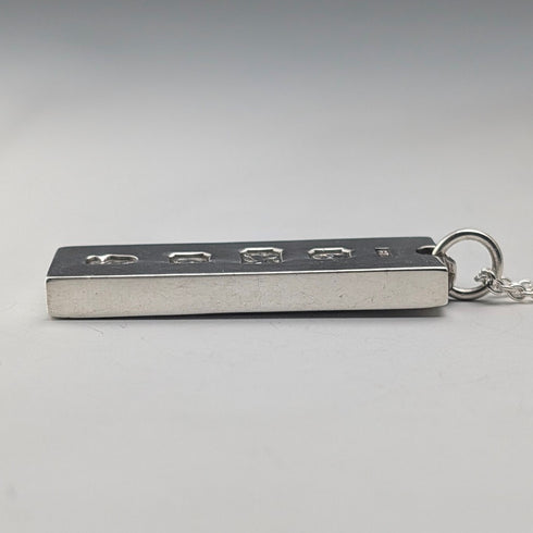 1977年英國純銀禧年錠吊墜,34.6克,搭配純銀項鍊,SHS