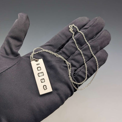 1977年 英国 純銀製 ジュビリーインゴットペンダント計34.6g 純銀ネックレス付 S.H.S