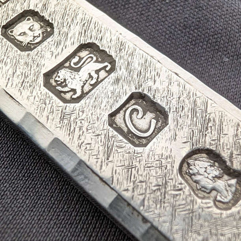 1977年 英国 純銀製 ジュビリーインゴットペンダント計51g 純銀ツイストチェーンネックレス付 J&D