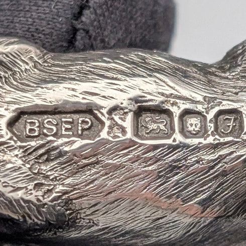 1980年 英国ヴィンテージ 純銀製 うさぎ ミニチュア フィギュリン 50g BSE Products