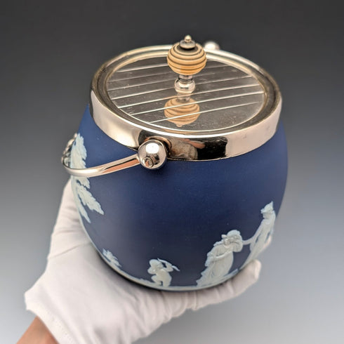 古董英國韋奇伍德餅乾桶 Jasperware 皇家藍色