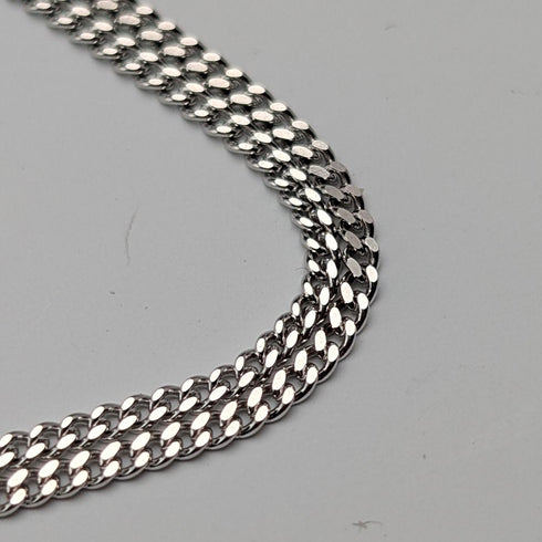 Colgante relicario vintage de plata de ley en forma ovalada, con cadena de plata de ley, 7 g en total