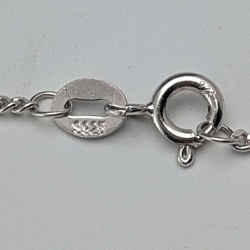 Colgante relicario vintage de plata de ley en forma ovalada, con cadena de plata de ley, 7 g en total