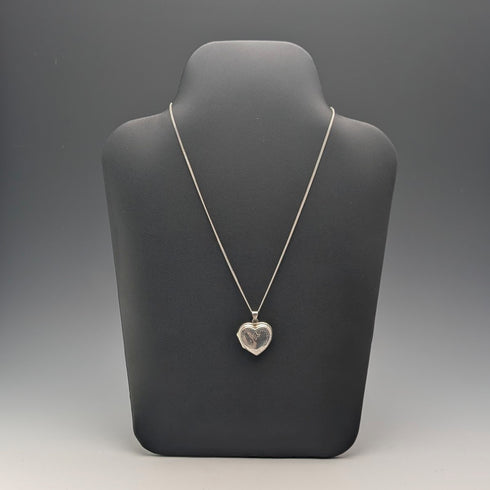 復古純銀心型小盒吊墜,搭配純銀項鍊,總重 7.3 克