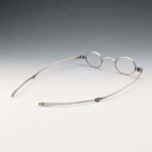 19世紀初頭 ジョージアン 英国アンティーク 純銀製 小型メガネ Mary Ann Holmes