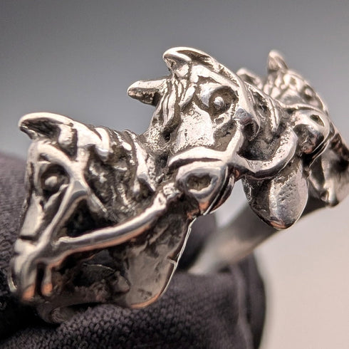 ヴィンテージ 3ホースヘッドデザイン 純銀製リング (9号)指輪