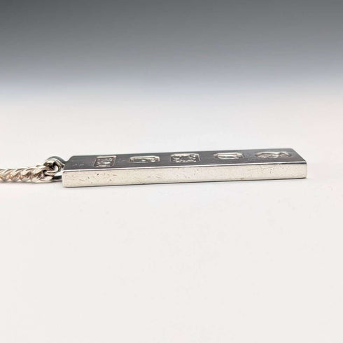 1977 British pure silver jubilee ingot pendant, 28.1g, with pure silver necklace, BGA